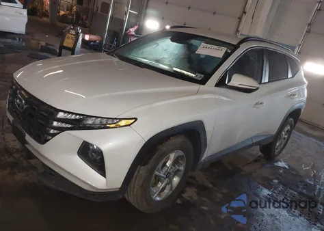 2022 Hyundai Tucson Sel z USA, uszkodzony, nr VIN 5NMJBCAE8NH028050